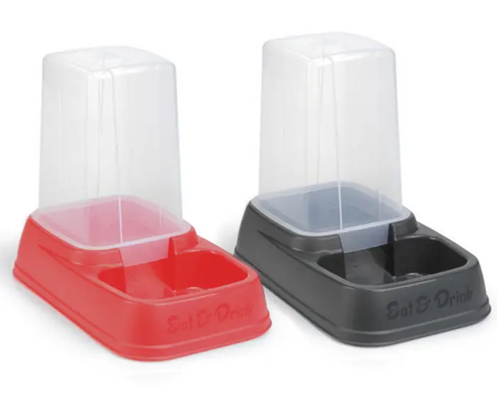 distributeur d'eau et de croquettes pour chat et chien